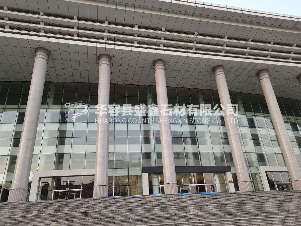 岳阳会展中心外墙石材干挂、罗马柱